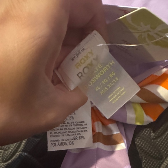 Roxy • NWT $75 Striped Bikini Bottom reversible - Picture 4 of 6